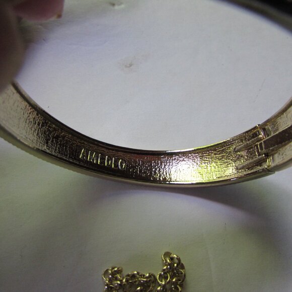 Dazzling Cameo Jewelry Set Amadeo NYC for HSN - Picture 15 of 16